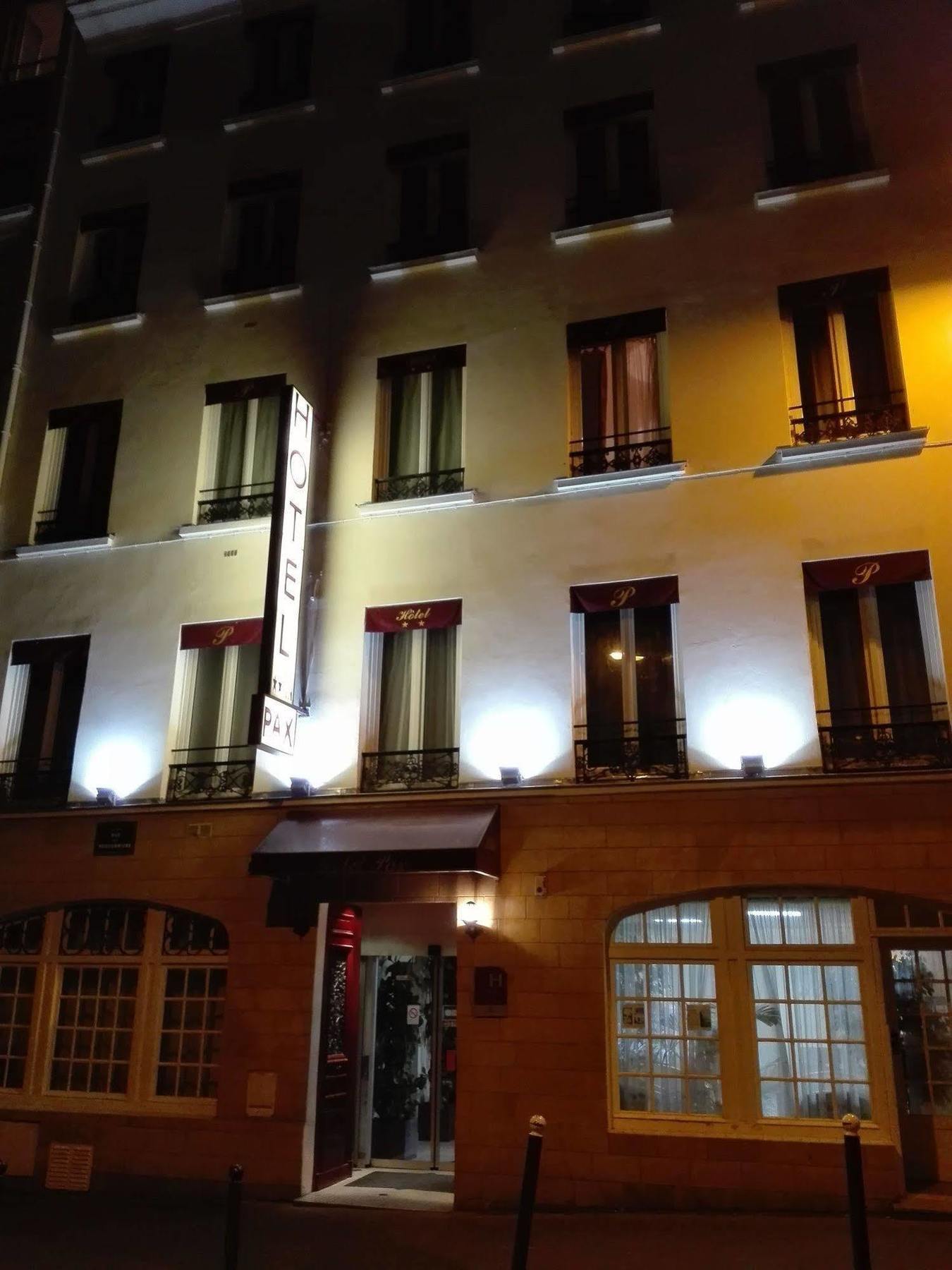 Pax Hotel Paris 18E Экстерьер фото